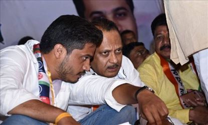 दिवाळीनंतर अजित दादांसोबत मी विधानसभेत असेल : रोहित पवार